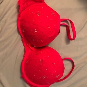 New w/o tags, 38C, Victoria’s Secret